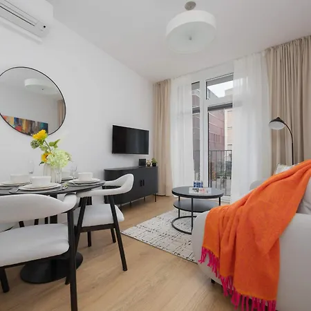 Krochmalna Browary Warszawskie With Air Conditioning And Parking By Renters Prestige Apartament Warszawa