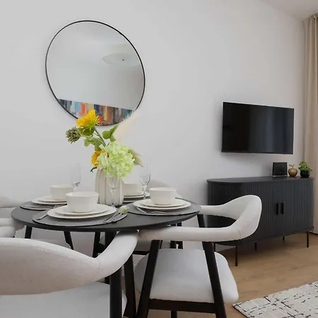 Krochmalna Browary Warszawskie With Air Conditioning And Parking By Renters Prestige Apartament Warszawa